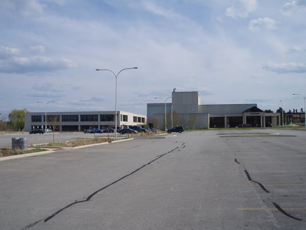 Art center wide view by Paul Stano