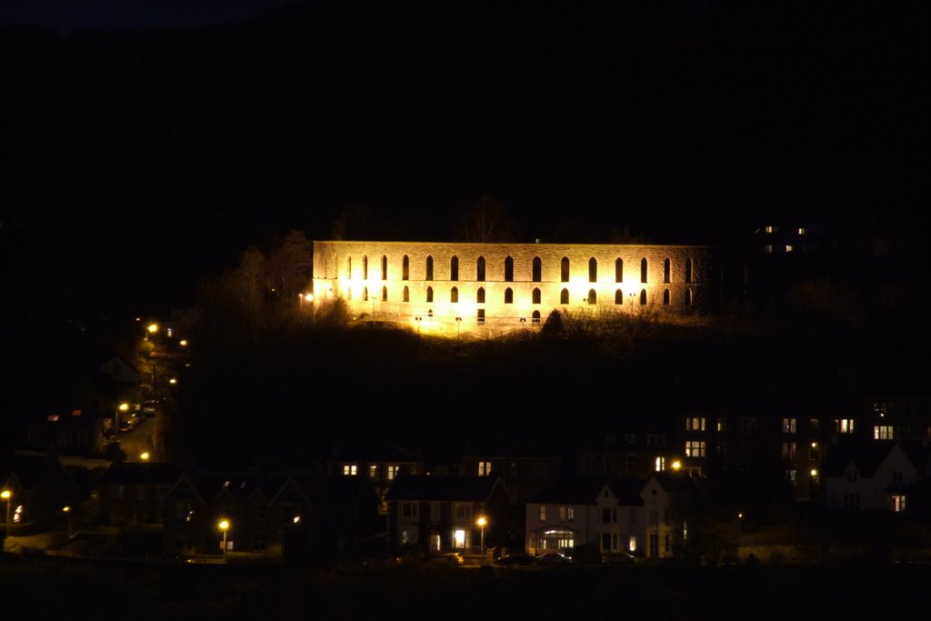 McCaig's Tower at night by Andy MacDonald