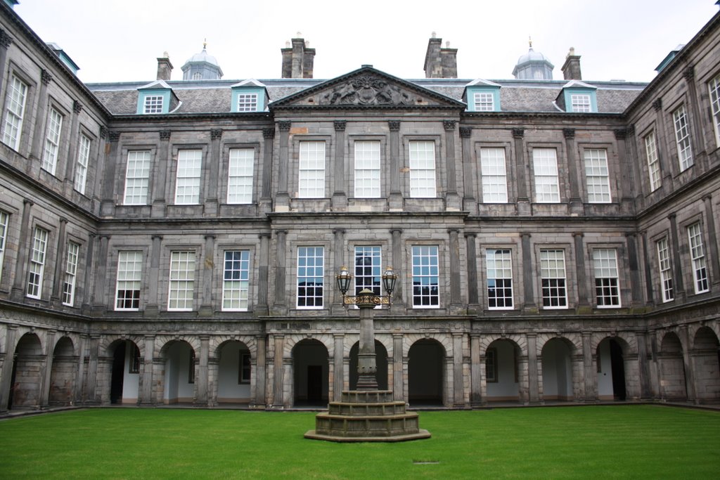 Palace of the Holyroodhouse by russbomb