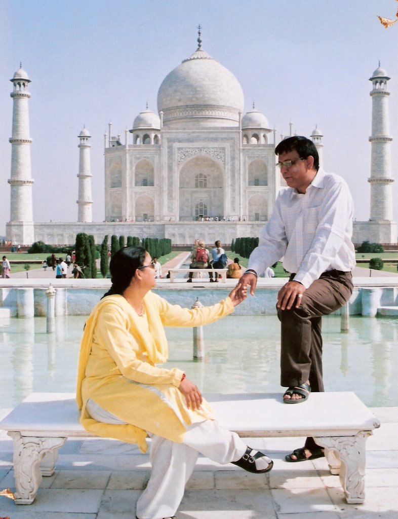 Taj the backdrop of love by sunjaysri