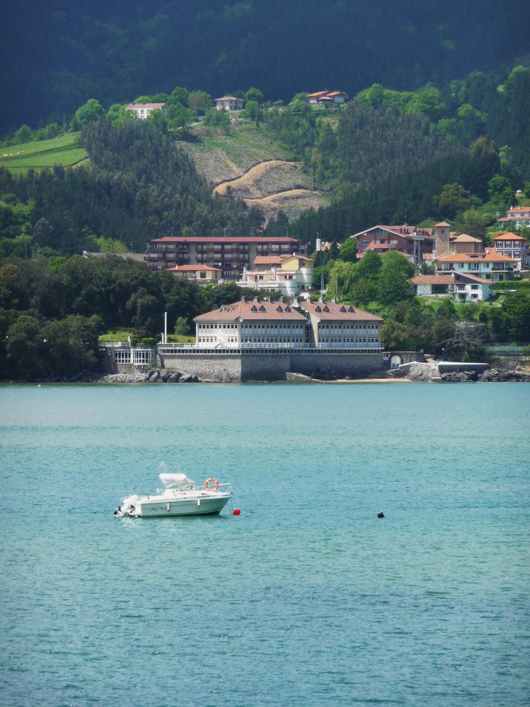 AZTI Tecnalia - Sukarrieta - Bizkaia (by Birkenwald) by Birkenwald