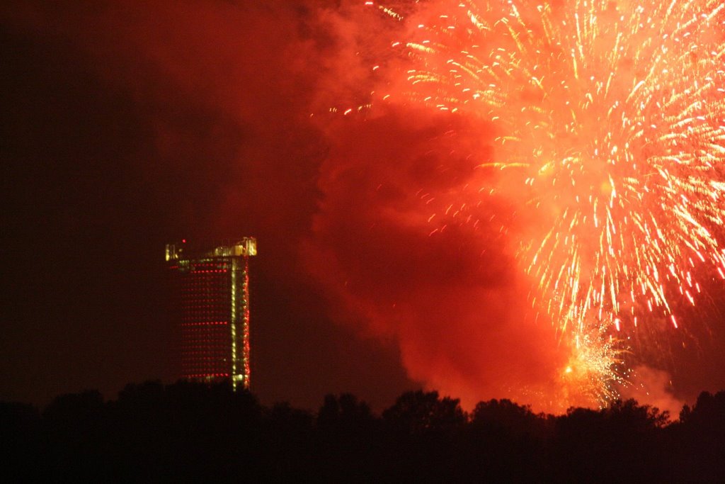 Bonn, Rhein in Flammen 2009 by Wim de Vries