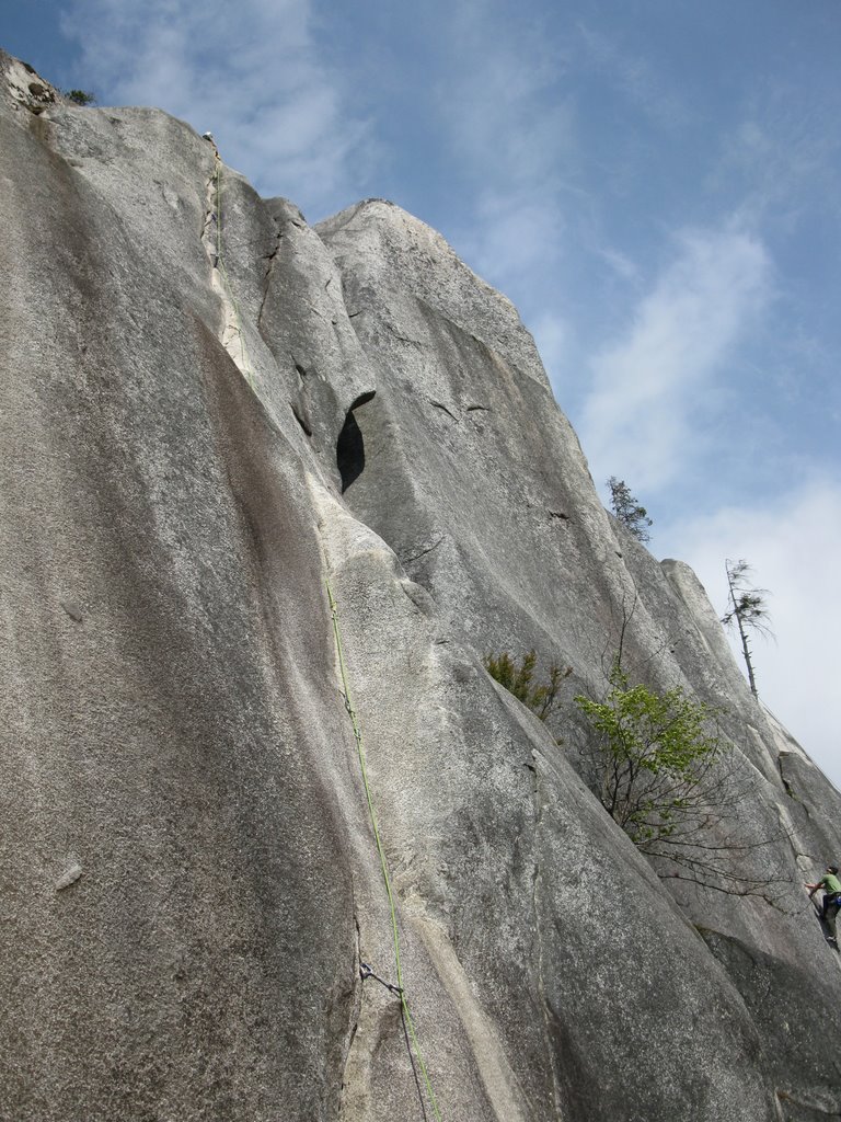 Squamish - Smoke Bluffs Trail by amorgan