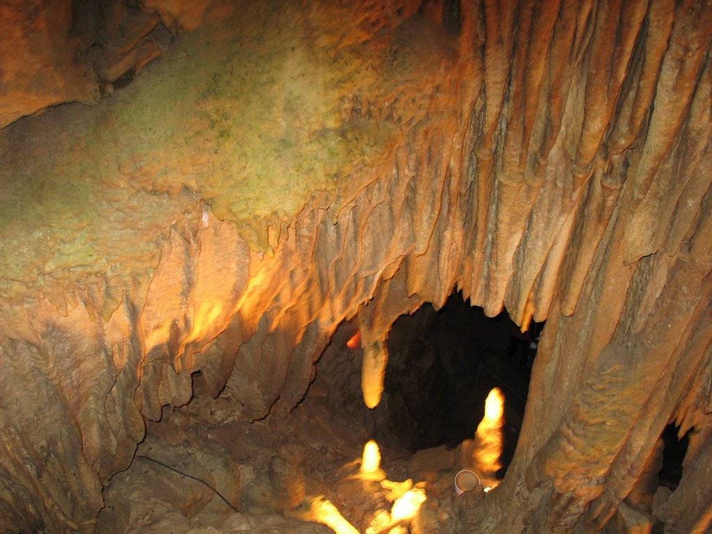 Mammoth Caves by CedarWis