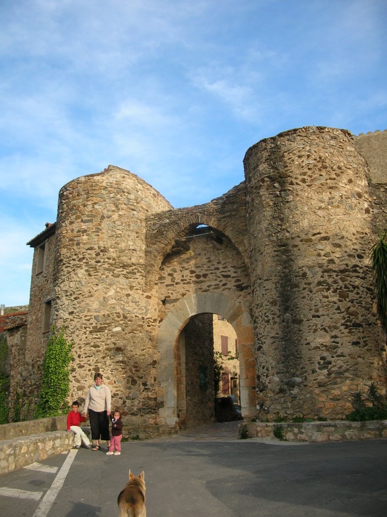 Castelnou by PabHel