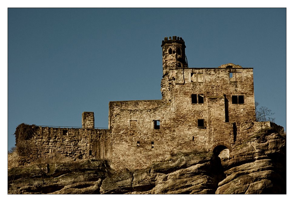 Burgruine Hardenberg by Jens Wessel