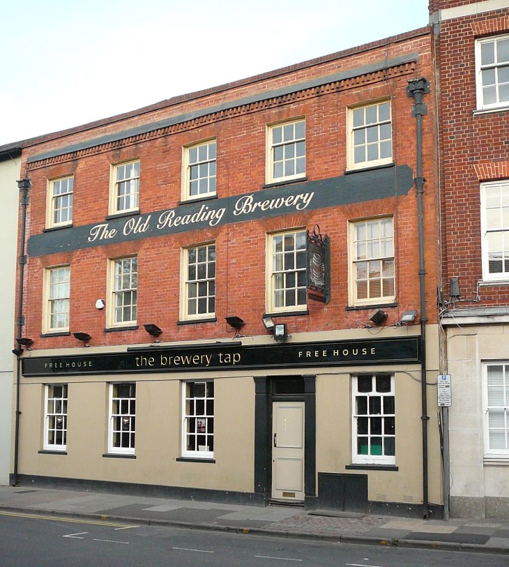 The Brewery Tap Pub in Reading by fencer_js@yahoo.com