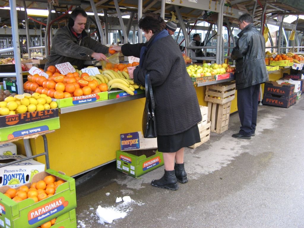 Kragujevac, gradska pijaca by Dejan Kovačević