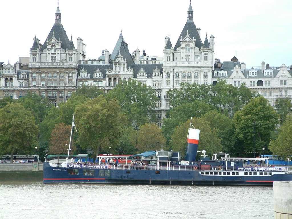 Tatershall Castle Boat by Nelson Gandra