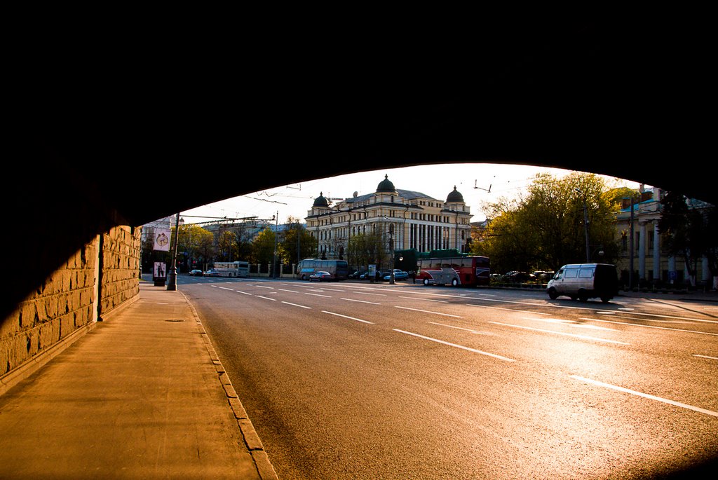 Bolshoy Kamenny Bridge by mikeangelo