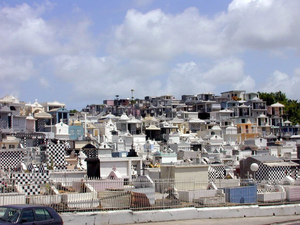 Guadeloupe Morne à l'eau, le cimetière by Hillion