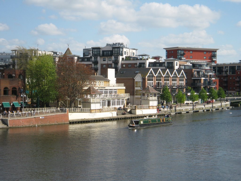 Barge Walk from Kingston bridge by Martyn Surridge