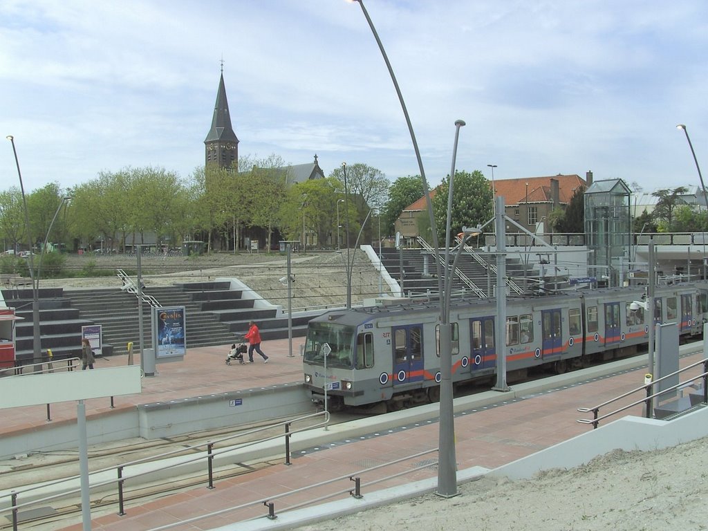 New Railwaystation - Pijnacker Centrum by guppy_34