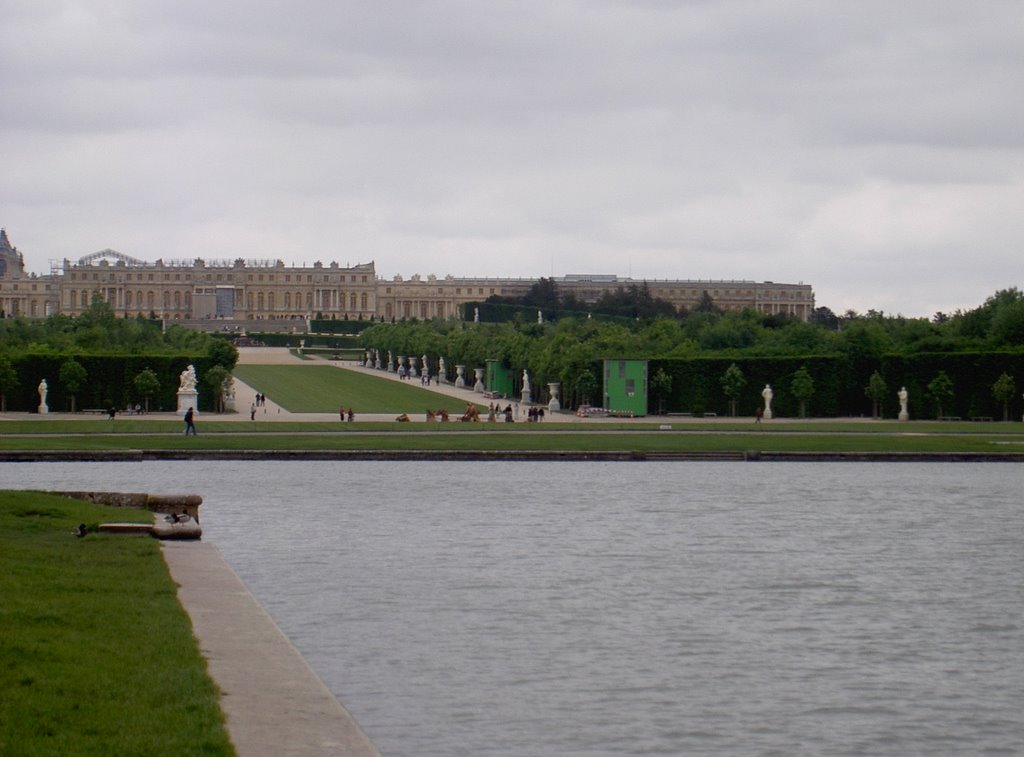 Chateau de Versailles by bouyenzar h.