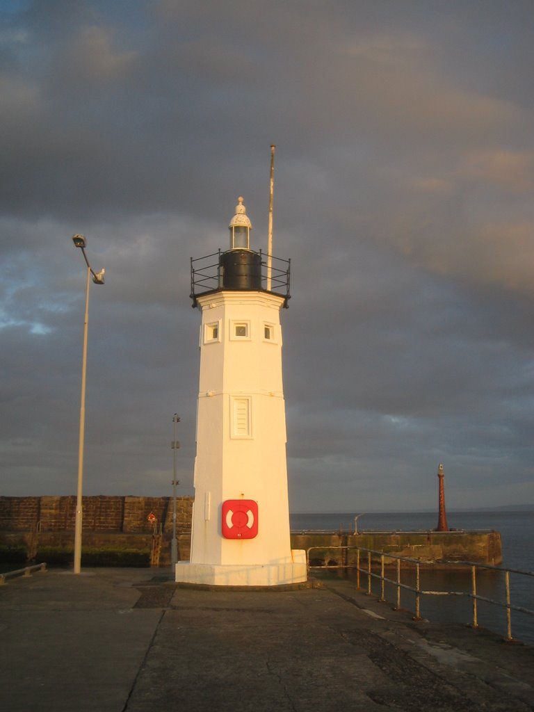 Anstruther harbour by Thames Ditton