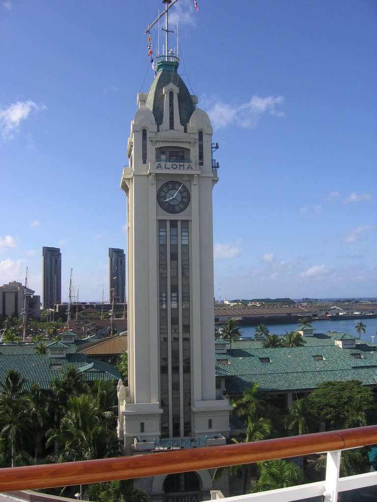 Aloha Tower, Honolulu on NCL Norweigian Wind by tadrutsch