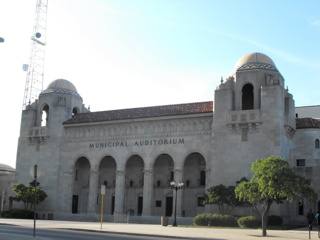 AUDITORIO MUNICIPAL by Jaime Antonio Cardon…