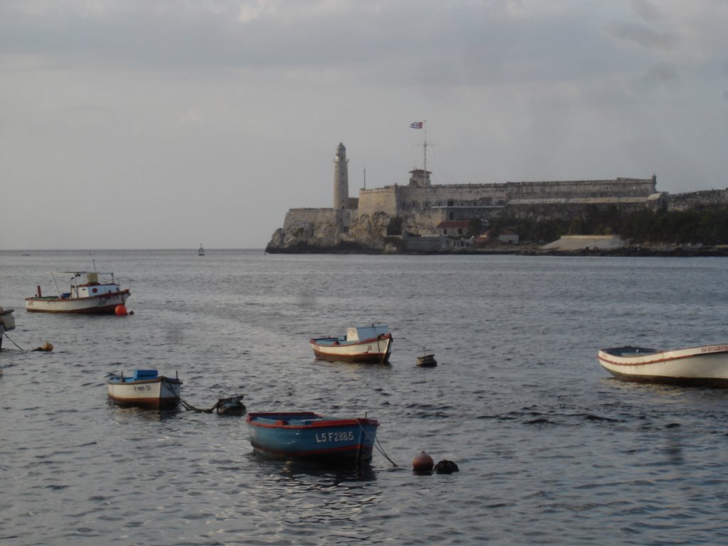 BAHIA DE LA HABANA,CUBA by Raul Cruz