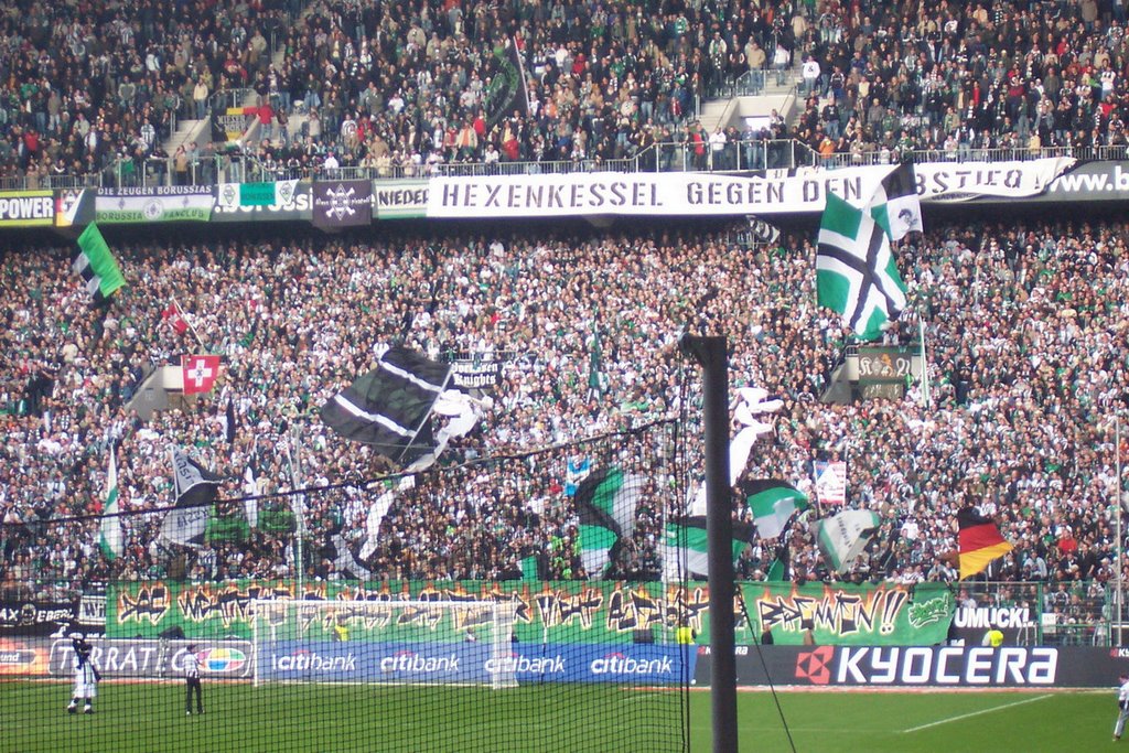 Nordkurve im Borussia-Park, Mönchengladbach by vfldino