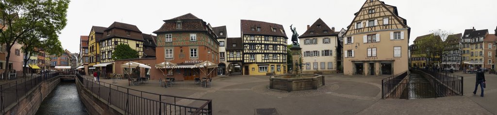 Place de l'Ancienne Douane, Colmar. by Nicola Europa 2009