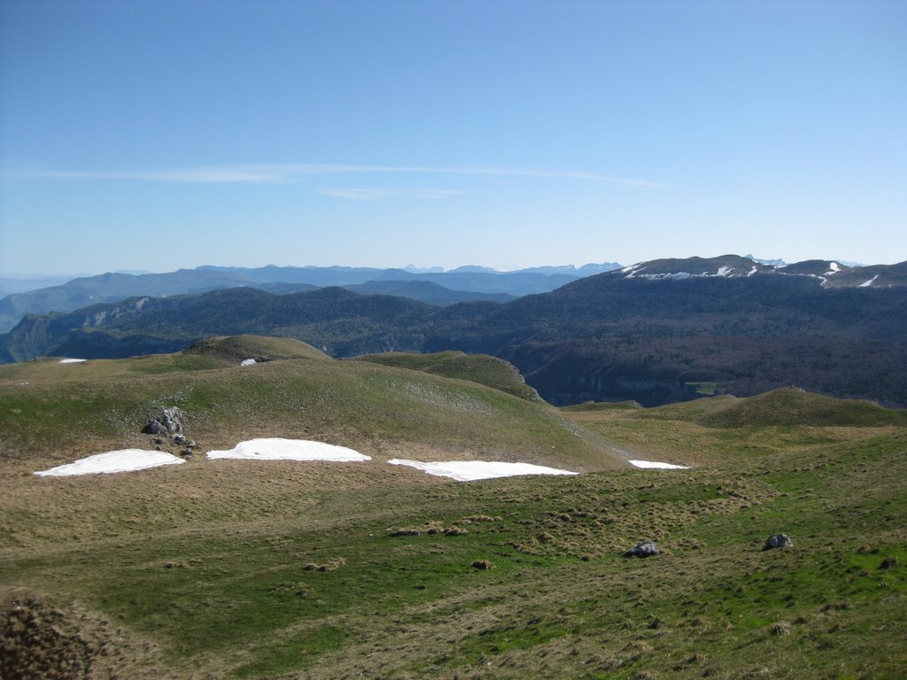 Plateau du Roc Toulau et Serre Montue (1706m) by FJ66