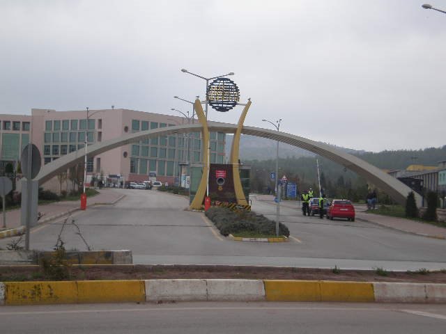 Eskişehir Osmangazi Üniversitesi by savasozkanca