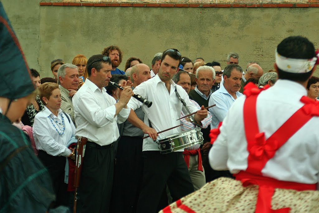 Támara de Campos, 34439, Palencia, Spain by JasMunos