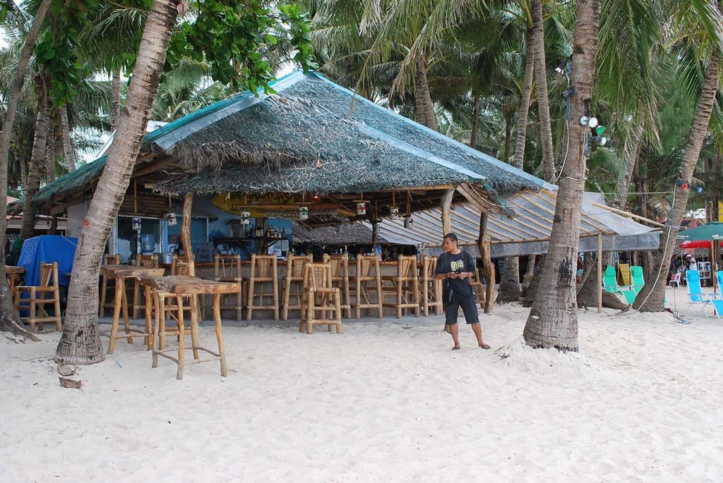 Early Morning in Boracay by nolygpronto