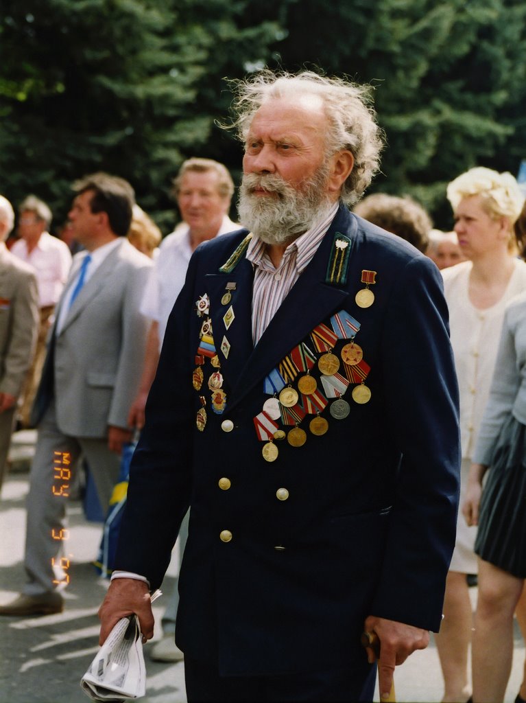 День Победы. Днепропетровск. 1997г. - Victory Day. Dnepropetrovsk. 1997 by Anna Popova (Annushk…