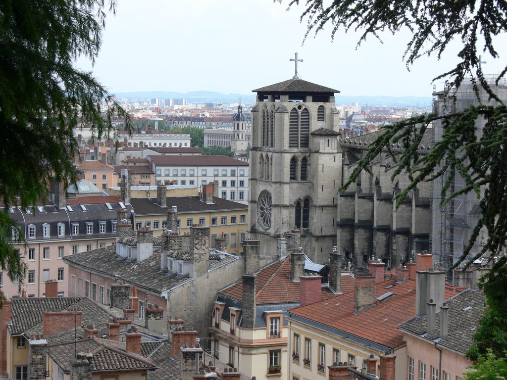 Vieux Lyon - Cathédrale St Jean (Rhône) by jasonvy7