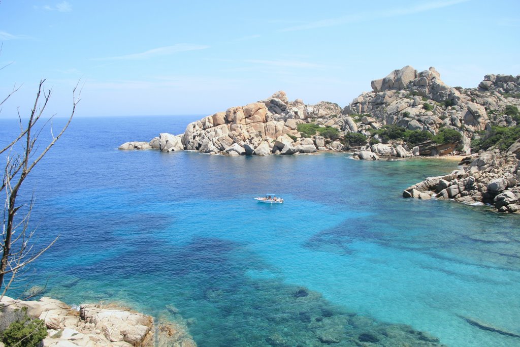 Mare e scogliera a Capo Testa by Ernesto Imperato