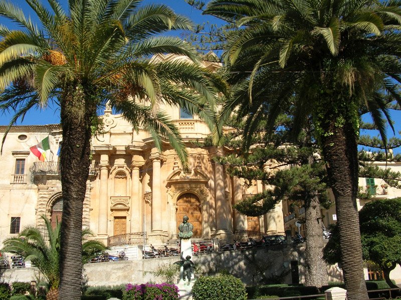 Noto, Chiesa di San Domenico by Mauro Tacca