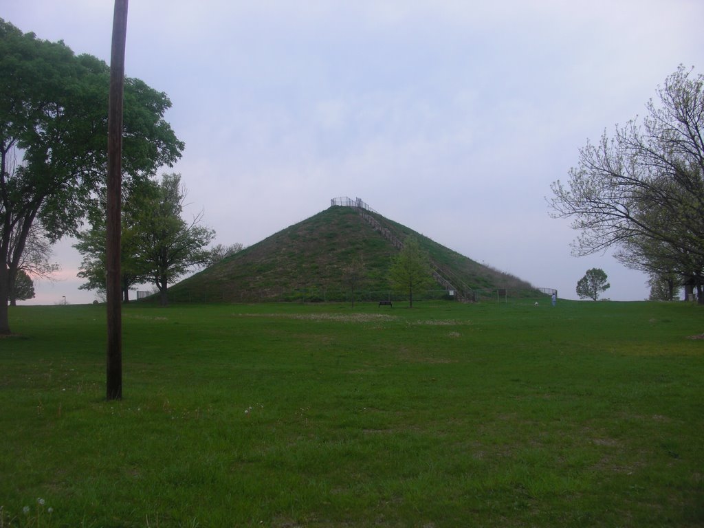 Miamisburg Mound by MBurg2011