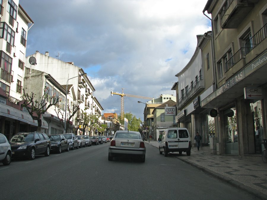 Avenida Emídio Navarro by André Barragon