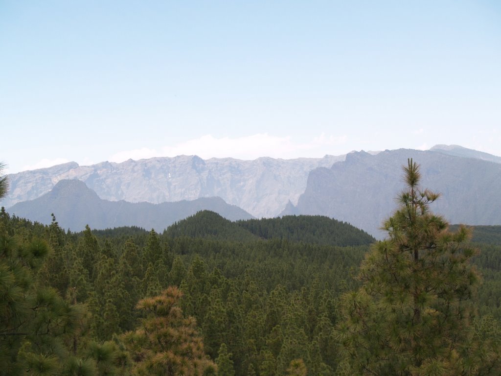 Caldera from the Cumbre Vieja by Klaus Merckens