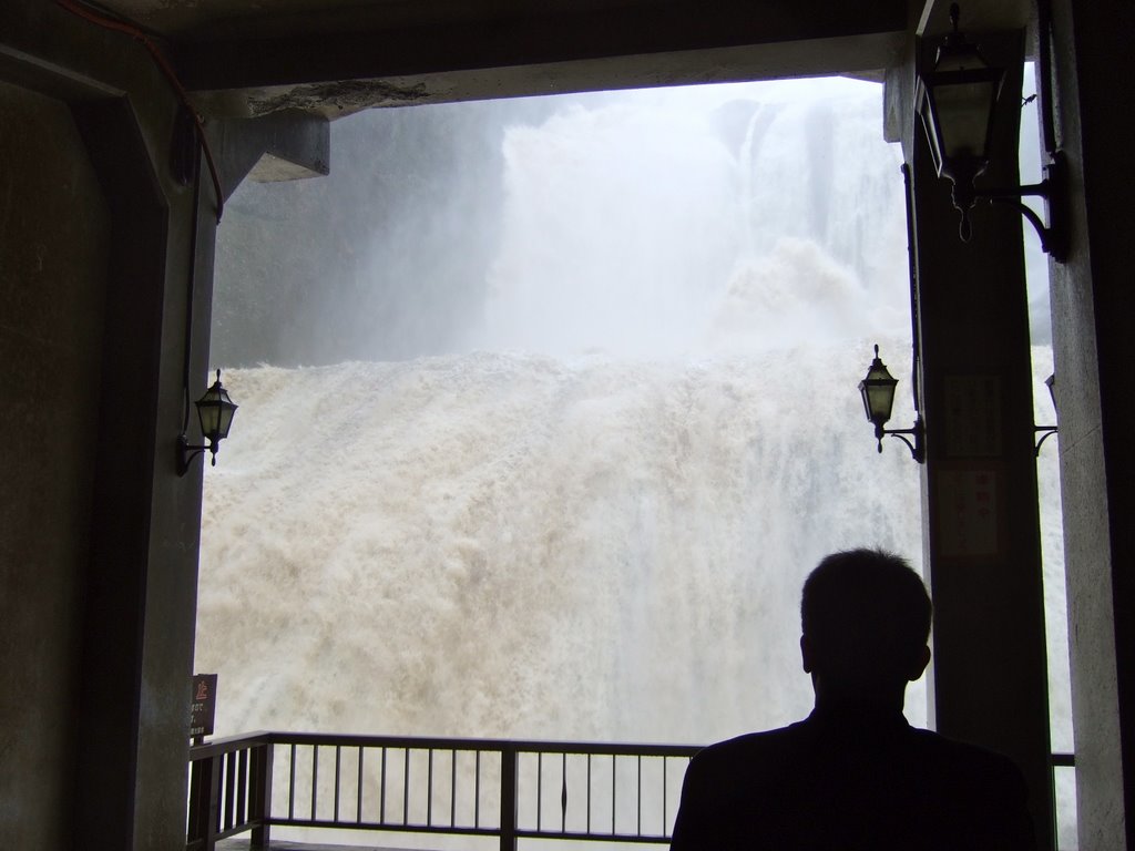 Fukuroda Fall after rain by Klemp