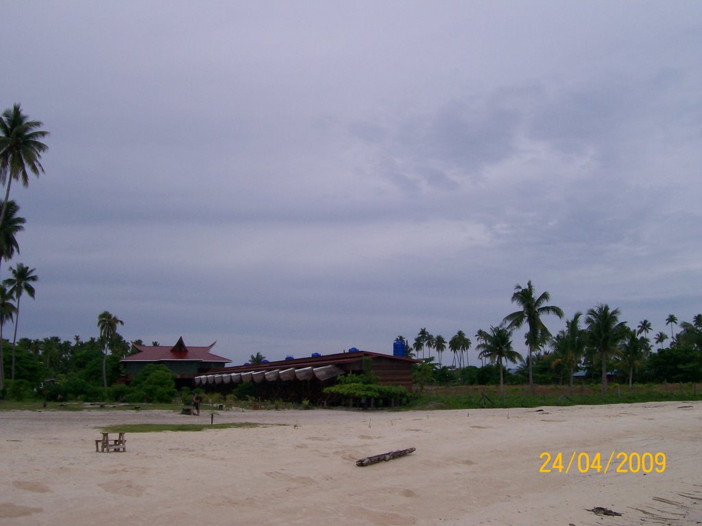 Hotel on Mabul island by kotaka