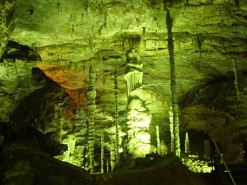 Gruta Rei do Mato em Sete Lagoas by Jose Gustavo A. Murta