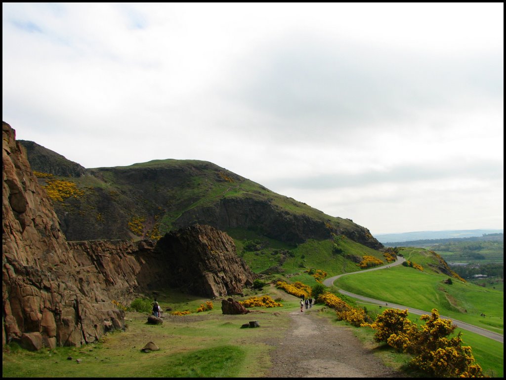 On the road to Arthur's Seat by Peter Szabo (HUN)