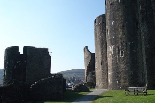 Caerphilly Castle by minyang:)