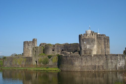 Caerphilly Castle by minyang:)