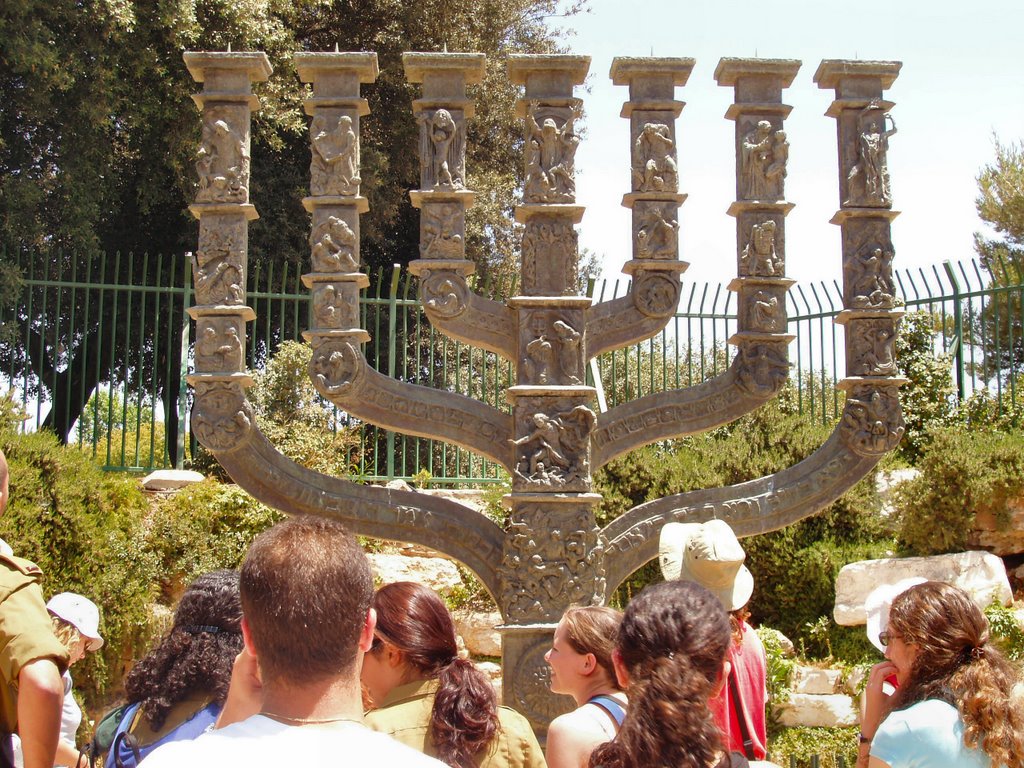 Knessetmenorahjerusalem by jason friedman