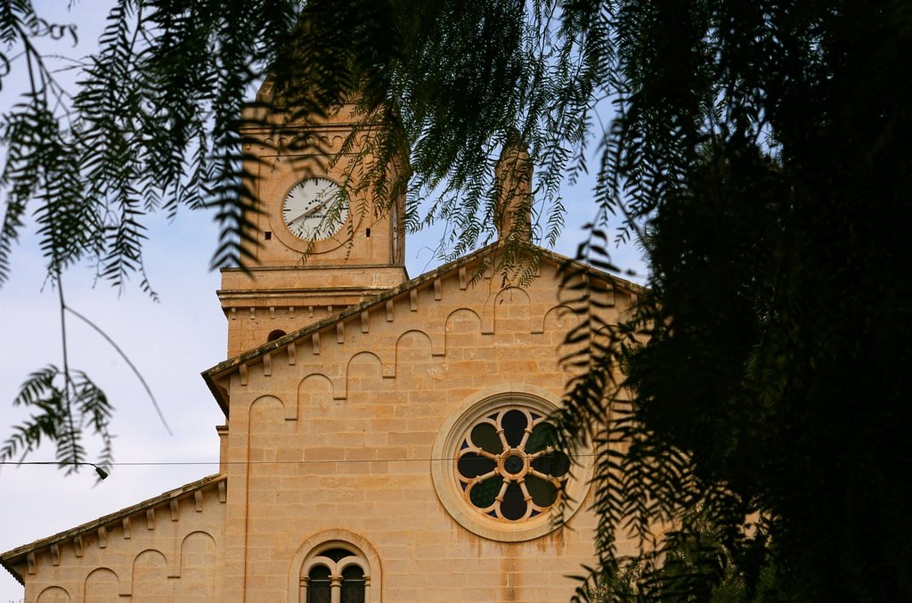 Kirche von Portocristo by Frank Wutzke