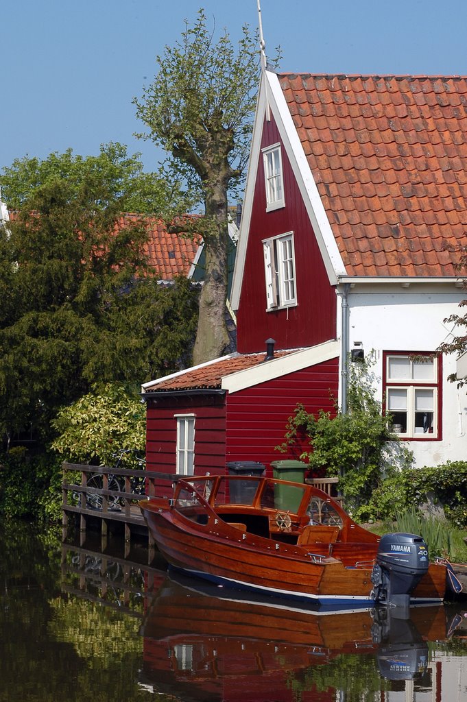 De Rijp - A little house on the Garden Canal (Tuingracht) by Ria Maat