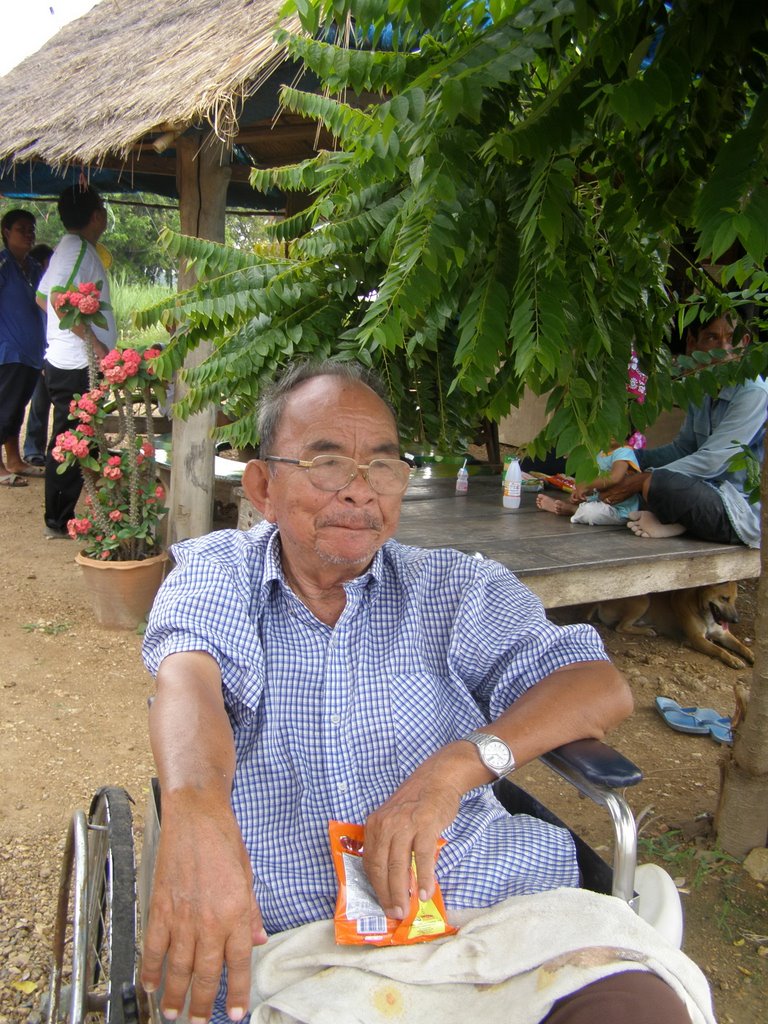 บ้านหนองหัวงก by Chamrat Charoenkhet