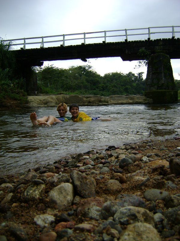 Nois na ponte (2) da estrada cumprida pirai by Benmosbah JujuDias