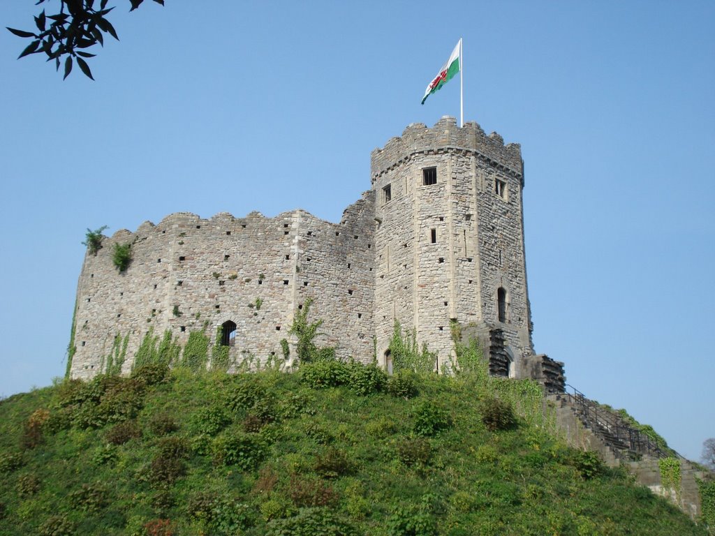 Cardiff Castle - © Émerson-V by Émerson-V