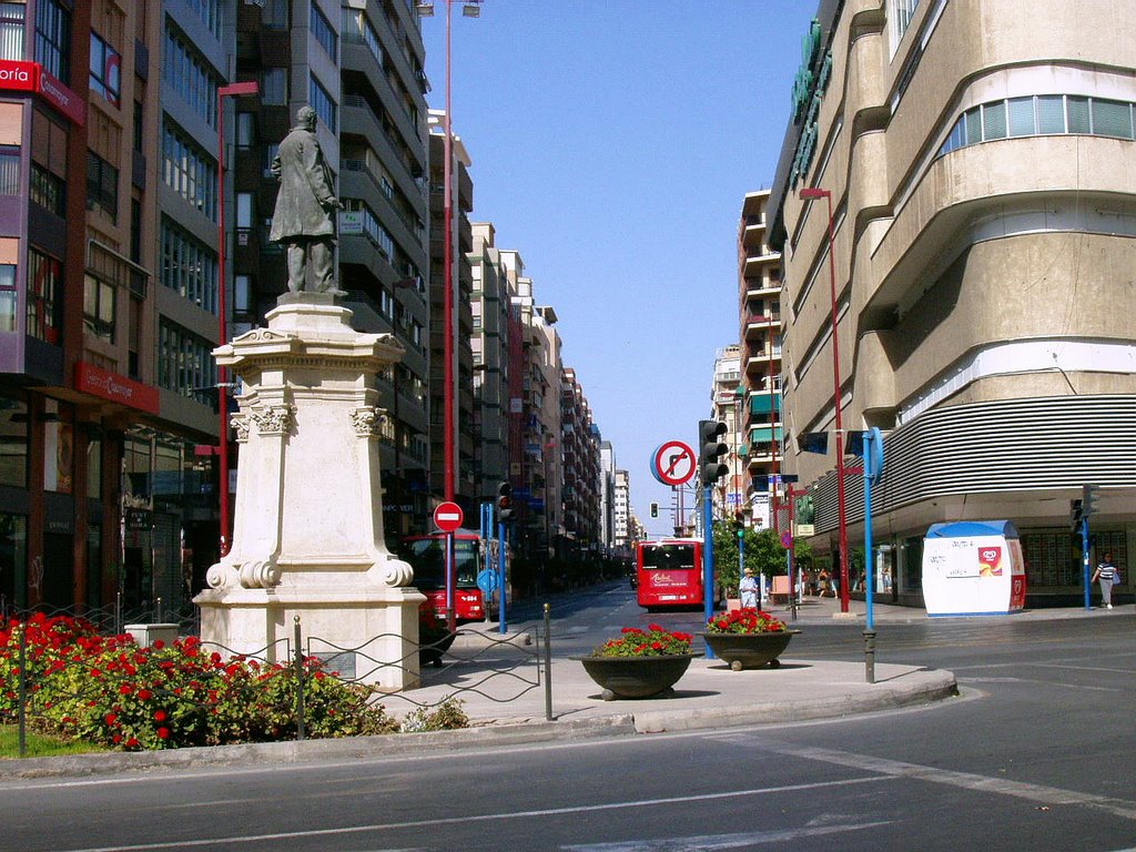 Alicante, España by Antonio Alba