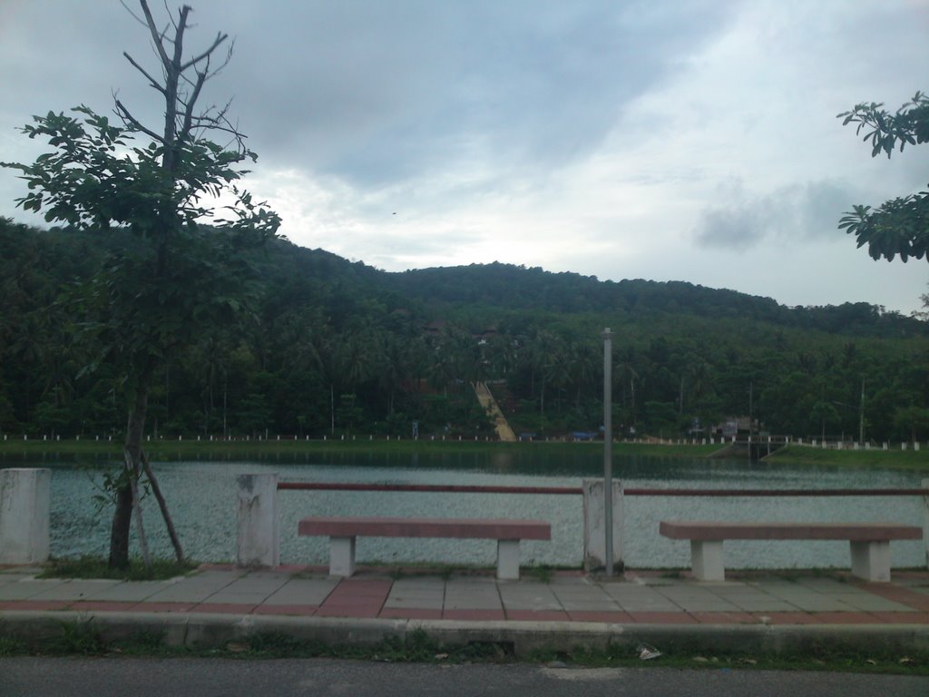 Nai Harn, Phuket by Wieland Kleinert