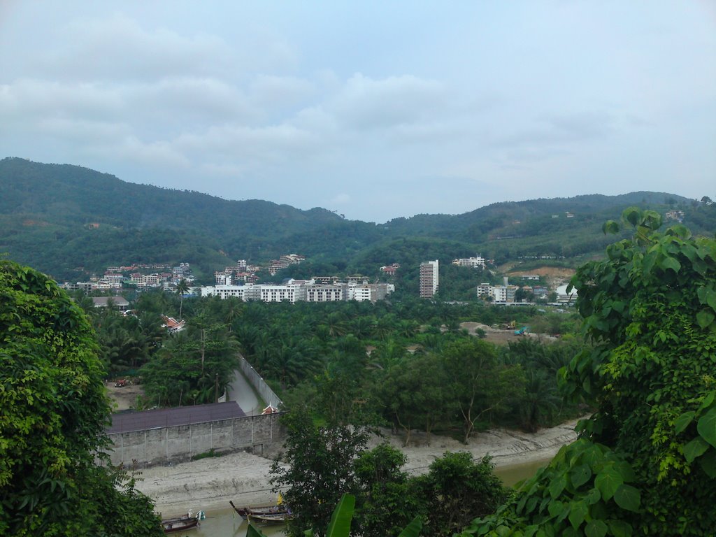 Patong Beach, Phuket by Wieland Kleinert